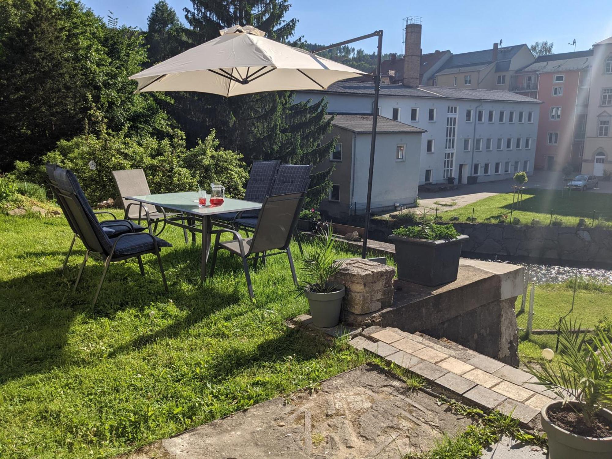F1 - Urlaubsmagie - Helle Wohnung Mit Sauna & Pool & Whirlpool Sebnitz Kültér fotó