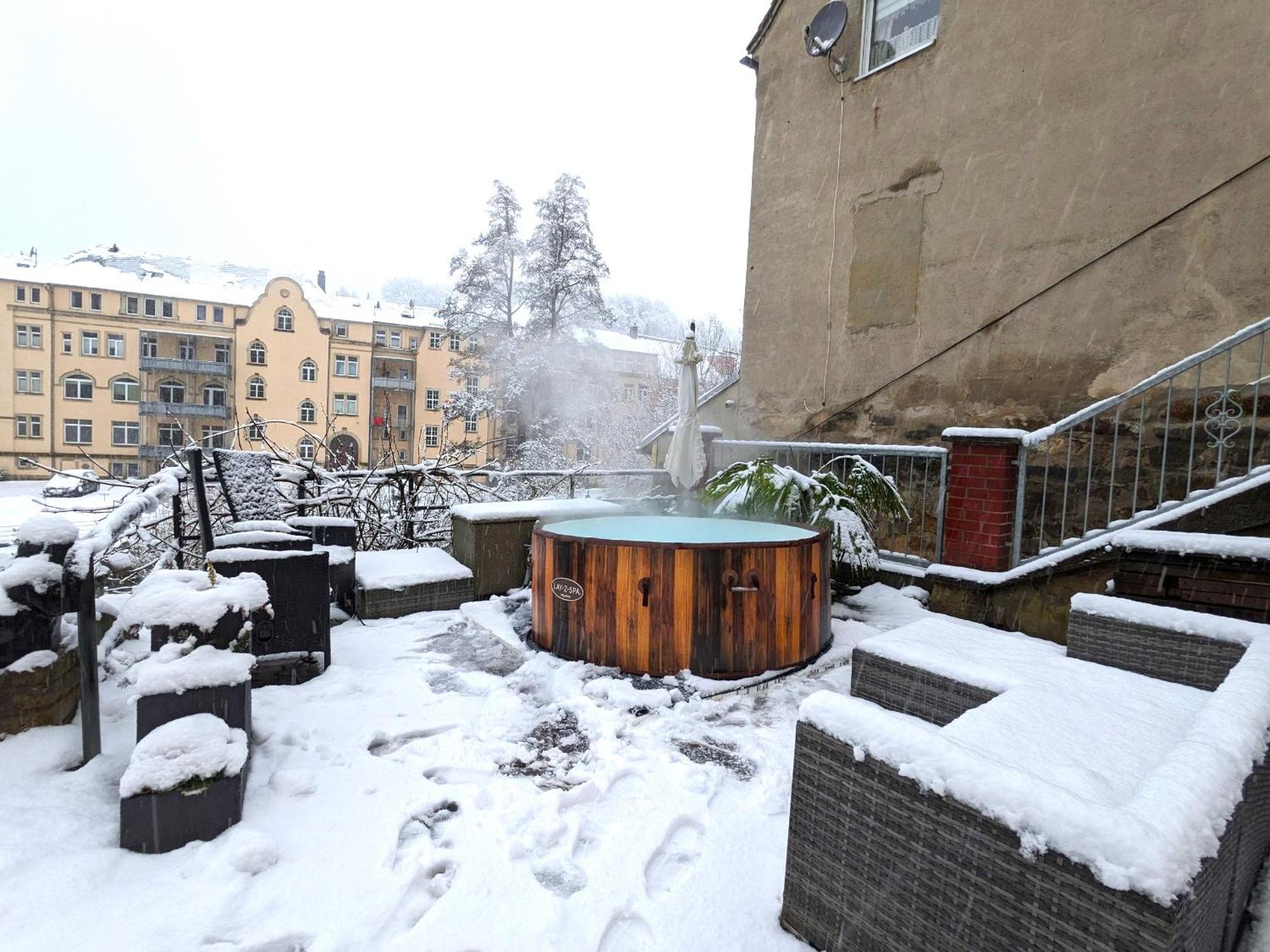 F1 - Urlaubsmagie - Helle Wohnung Mit Sauna & Pool & Whirlpool Sebnitz Kültér fotó