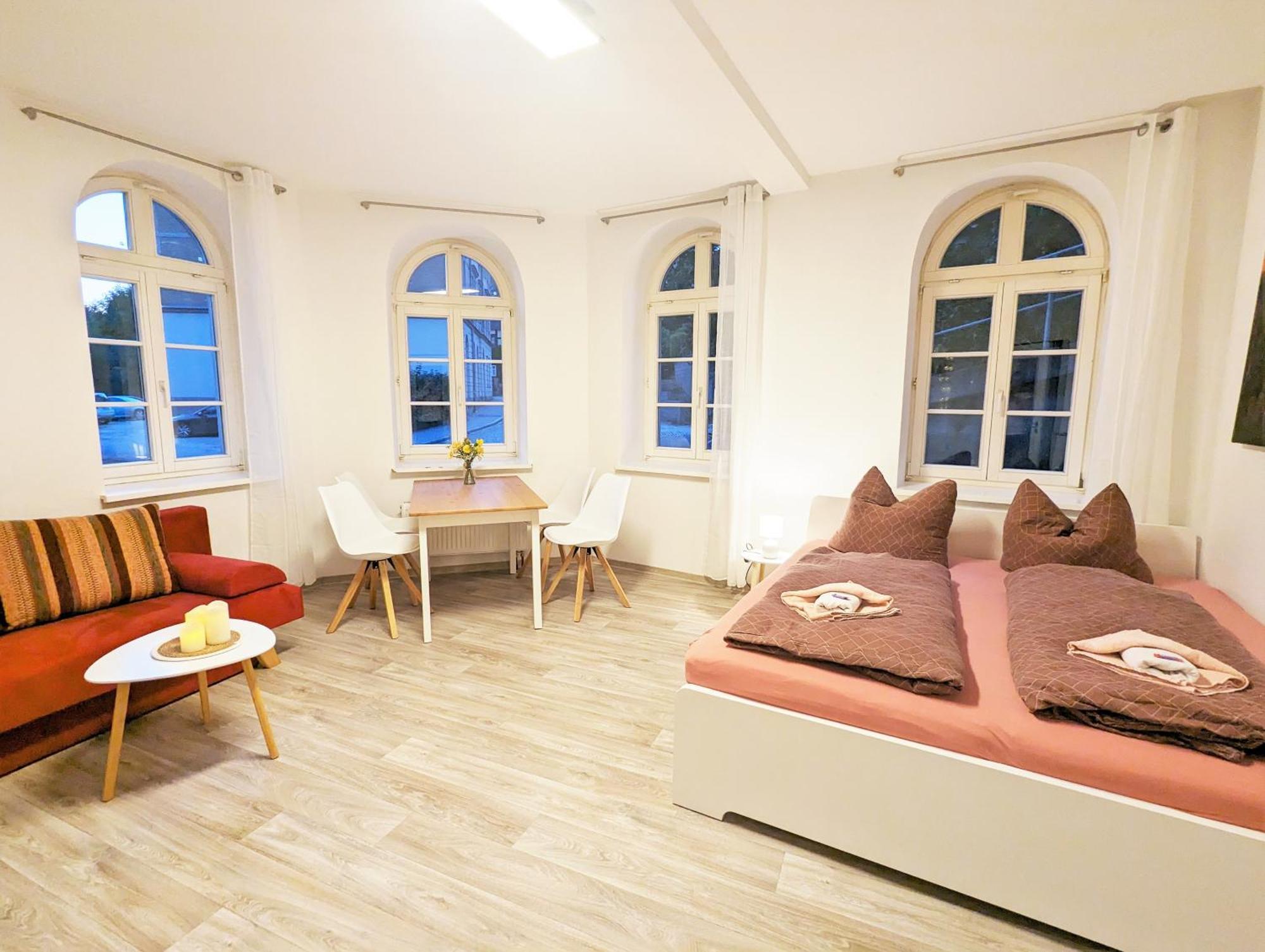 F1 - Urlaubsmagie - Helle Wohnung Mit Sauna & Pool & Whirlpool Sebnitz Kültér fotó